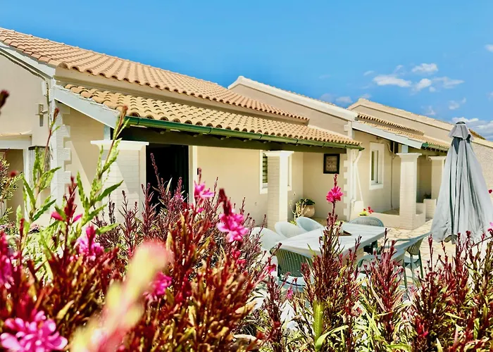 Kessar St Stephanos With Private Pool By Dadovillas *
