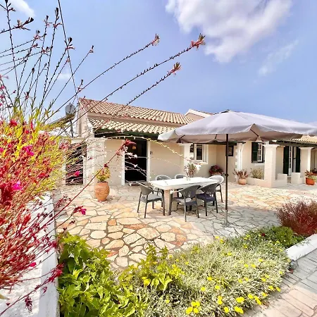Kessar St Stephanos With Private Pool By Dadovillas Agios Stefanos (Thinali)